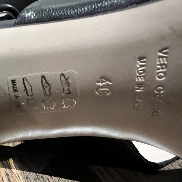 BROWN’S Shoes/Sandals With Chrome Metal Block Heels, New In Box, Size 40 - Picture 7 of 15